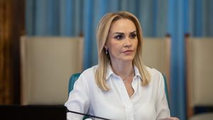 Firea, despre cazul Focșa: În Parlament nu au ce căuta astfel de persoane. Condamn cu fermitate orice abuz asupra unei femei sau orice gest care aduce atingere drepturilor și integrității unei persoane / Ne propunem să ajungem în școli cu noțiuni despre egalitatea de șanse, cu acordul părinților
