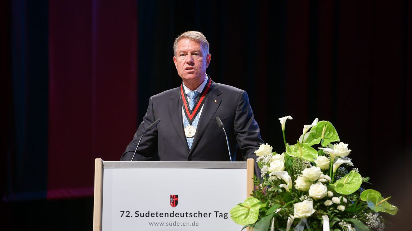 Klaus Iohannis, la ceremonia de decernare a Premiului European „Carol al IV-lea” al Federației Germanilor Sudeți
