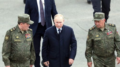 Vladimir Putin pretinde că Moscova a obţinut „probe documentare” privind dezvoltarea „unor componente de arme biologice” lângă graniţa cu Rusia, în timpul invaziei în Ucraina