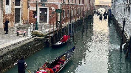UNESCO recomandă înscrierea Veneției pe lista sa de Patrimoniu Mondial în pericol/ Orașul se luptă de ani de zile cu prea mulți turiști și cu efectele schimbărilor climatice