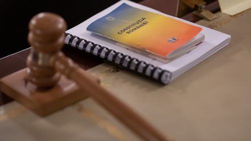 UPDATE Curtea Constituțională a respins sesizările pe cele două legi ale educației / Admiterea la liceu și exmatricularea, printre chestiunile reclamate