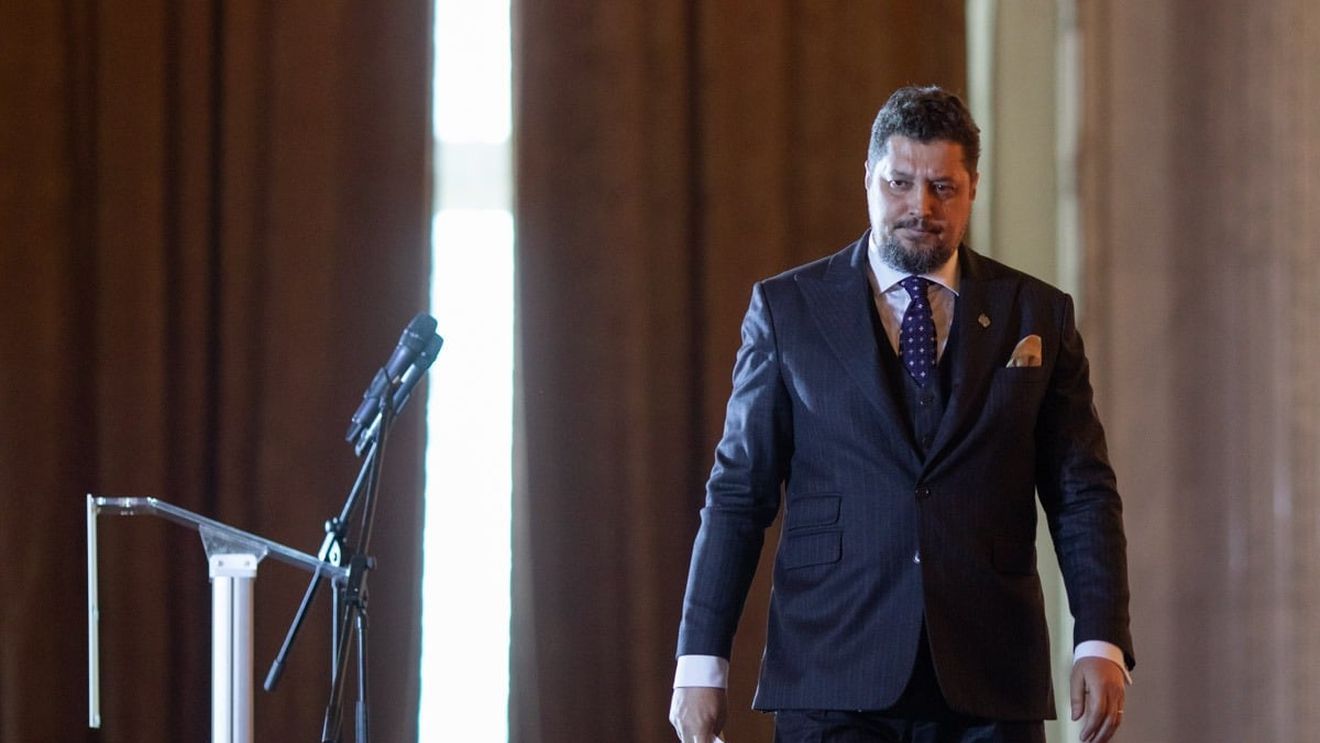 Europarlamentarul Claudiu Târziu, ex-AUR, actual președinte Acțiunea Conservatoare, cere scăderea numărului de parlamentari și eliminarea banilor pentru partide: ”Este o cratiță comună, în care fiecare bagă lingura cât poate de adânc”