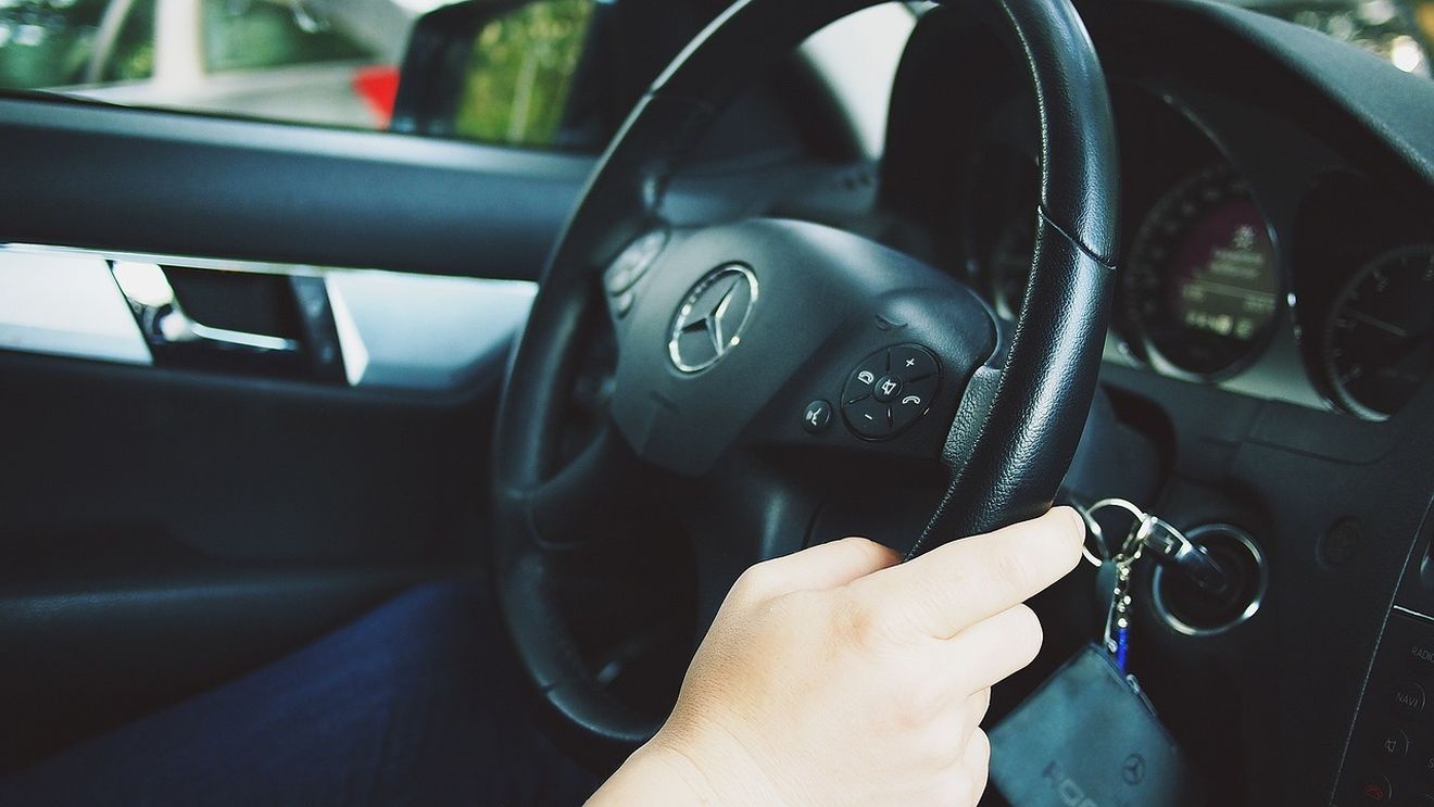 Șicane în trafic în București: un șofer sancționat pentru frânări periculoase pe Drumul Osiei