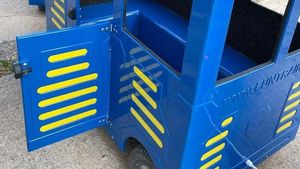 Trenulețul electric care s-a răsturnat și a rănit trei copii a fost retras/ A fost deschis dosar penal