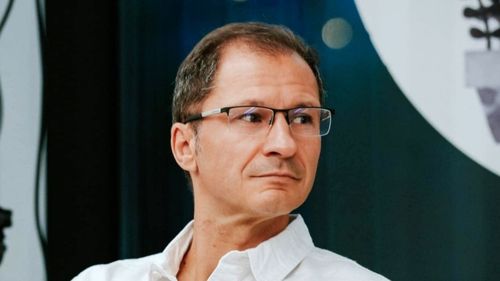Bogdan Crețu, profesor la Facultatea de Litere din Iași: A citi din obligație cronicari în clasa a IX-a e total nepotrivit. Nu devii cititor începând cu astfel de texte