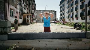 The Guardian: Peste 1 miliard de euro din fondurile UE au fost folosiţi în proiecte discriminatorii / România apare cu centrele destinate copiilor cu dizabilităţi şi cartierele separate pentru romi