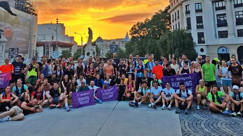 VIDEO: La solstițiul de vară, peste 500 de alergători amatori au participat la ultramaratonul urban #TuraDeVis