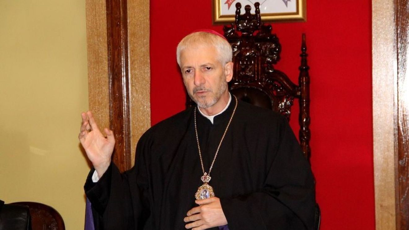 Șeful Spitalului de Boli Infecțioase din Cluj susține că nu a fost informat că Episcopul Florentin Crihălmeanu era infectat cu Covid-19. Episcopul a murit marți, la 61 de ani