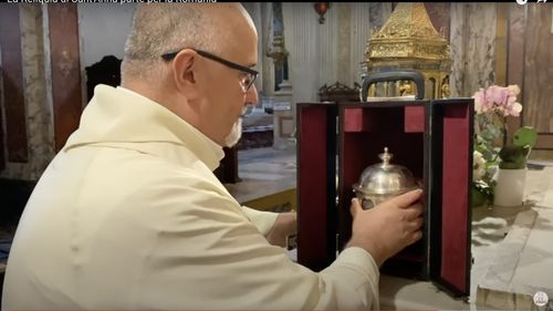 VIDEO Moaștele Sfintei Ana, păstrate de sute de ani la Bologna, aduse la Blaj