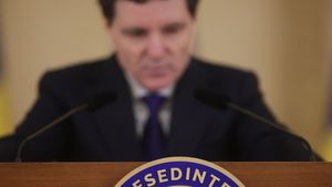 Nicușor Dan a numit-o consilier la Cotroceni pe Mădălina Fătu, soția unui fost coleg de școală la Făgăraș, preotul Valentin Fătu, consilier patriarhal la Protocolul Patriarhiei - Surse