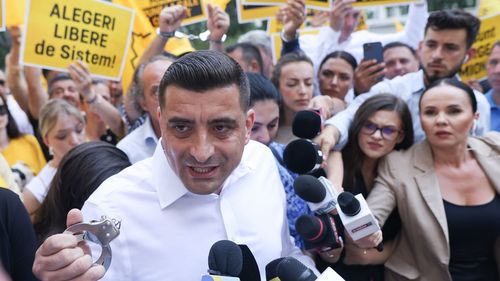 Simion: Lumea s-a schimbat, nu putem să ne cantonăm în neo-marxismul ăsta vopsit în culori proeuropene / Enervat că a fost întrebat despre declarațiile controversate ale lui Georgescu, liderul AUR a părăsit platoul Antenei3