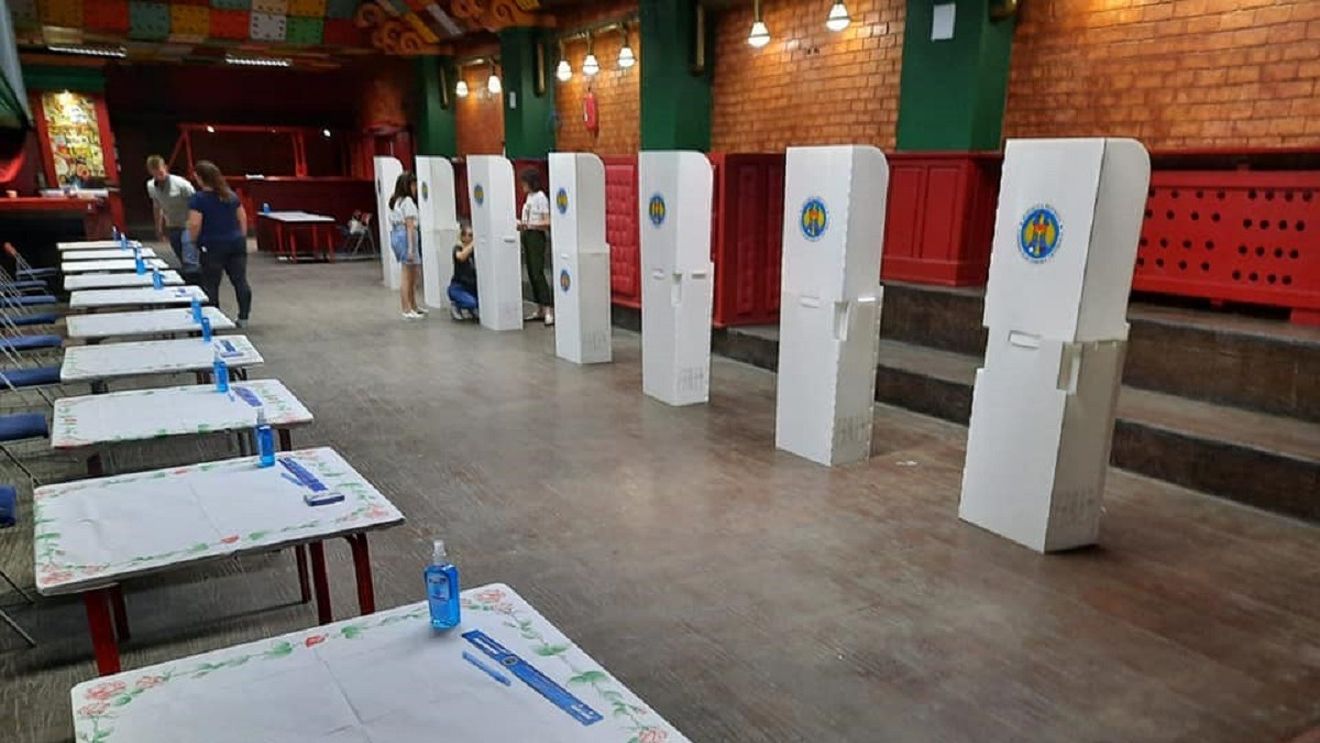 Secțiile de votare organizate în orașe din România pentru cetățenii moldoveni se deschid duminică la ora 07.00 (Lista) / Fritz: După zeci de ani de oligarhie, corupție și sărăcie, Moldova are șansa să înceapă construcția unui stat modern