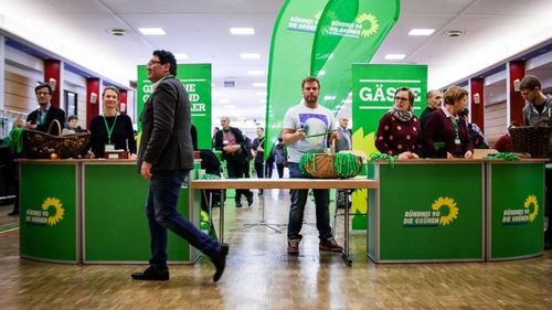 Cum s-a transformat Partidul Verzilor din Germania dintr-o adunătură pestriță, înființată acum 40 de ani de generația mișcării protestatare din 68, într-un partid de mase, de 20%