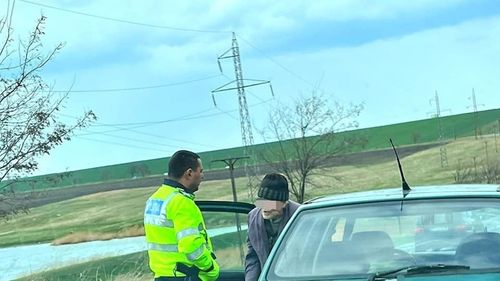 Botoșănean de 91 de ani, oprit de poliție: Fără permis, ITP, asigurare și cu număr fals