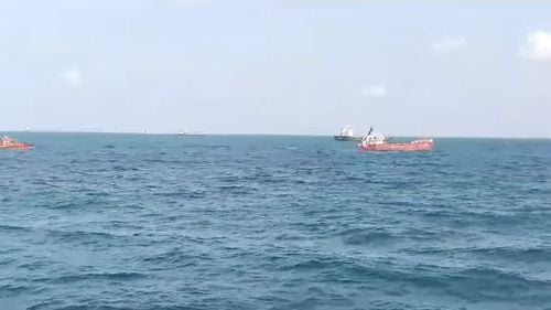 Parchetul Curţii de Apel Constanţa: Accidentul de la Sfântu Gheorghe, produs în urma coliziunii a două nave / Cealaltă navă se află în portul bulgăresc Varna / Căutările celor trei marinari dispăruţi au fost sistate