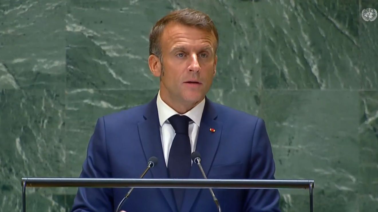 Declinul catastrofal al președintelui Emmanuel Macron și urmările sale politice pentru Franța