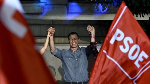 Premierul socialist Sanchez, după scorul strâns în alegerile parlamentare din Spania: ”Dreapta și extrema dreapta au fost înfrânte”