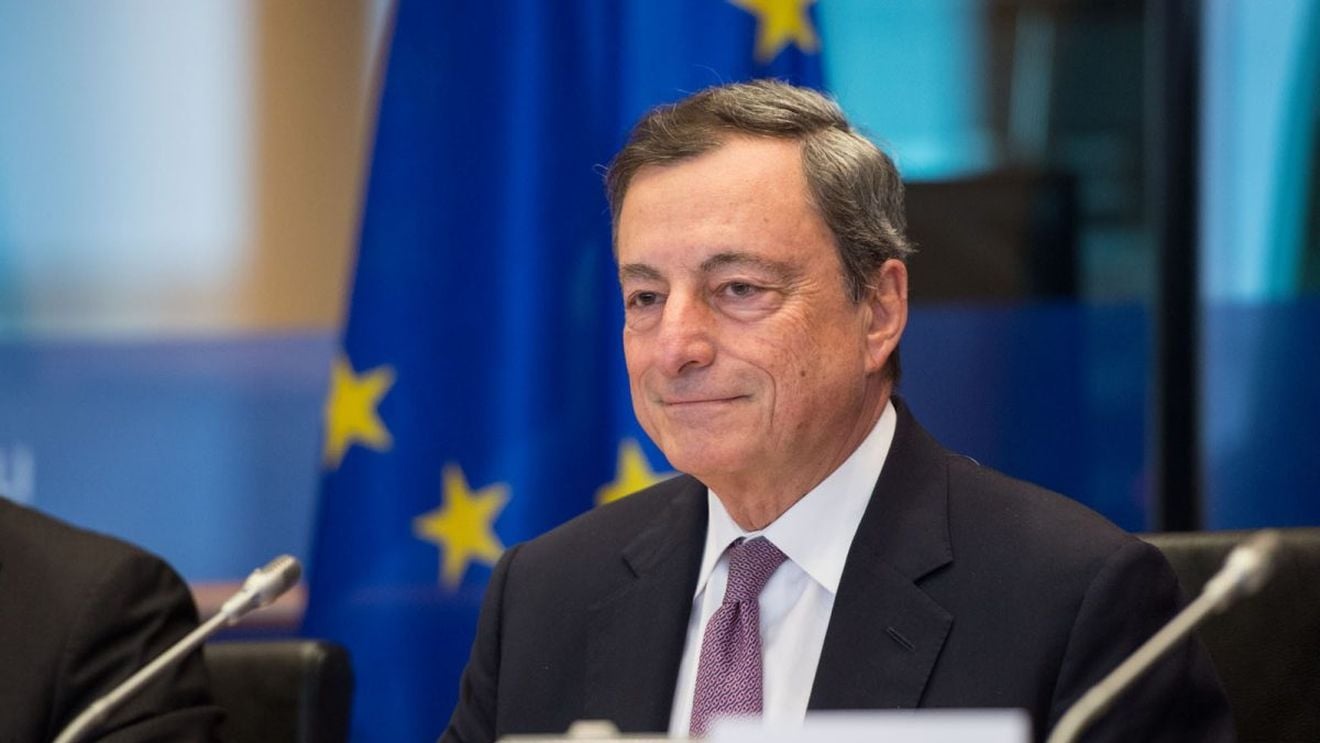 Draghi: UE trebuie să adopte o schimbare radicală în condițiile în care SUA și China refuză să joace după regulile comerțului internațional / Eurostat a raportat că producția industrială din UE a fost cu 5,4% mai mică în februarie față de aceeași lună a anului trecut