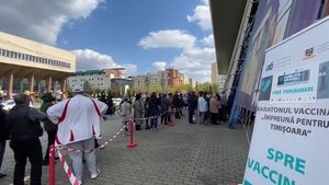 În ultimele 24 de ore au fost administrate 77.104 de doze de vaccin. De la debutul campaniei de vaccinare, în România s-au imunizat 3.037.698 de persoane