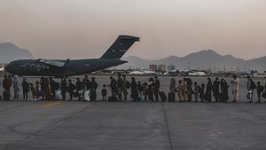 Cum folosește Trump atacul armat asupra membrilor Gărzii Naționale: ”Trebuie acum să reexaminăm fiecare străin care a intrat în țara noastră din Afganistan sub administrația Biden”