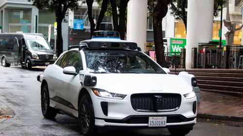 O femeie din San Francisco a născut într-un taxi autonom al companiei Waymo, deținută de Google