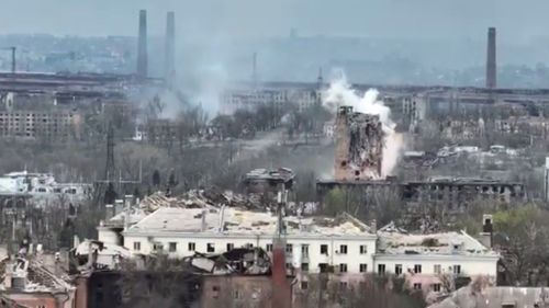 VIDEO Așa arată acum Mariupol. Imagini din zona uzinei Azovstal, asediată de ruși
