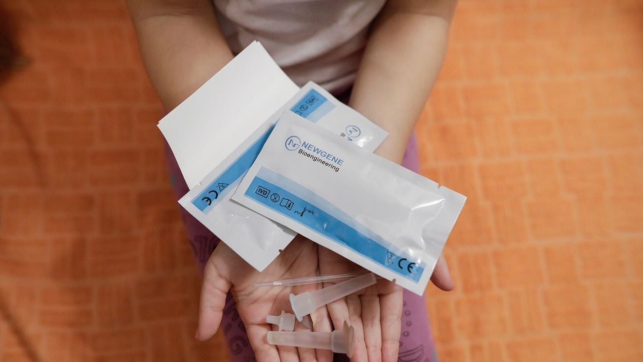 Statul vrea să cumpere din nou teste de salivă pentru elevi. ONAC anunță licitație pentru 55 de milioane de teste cu 10 lei/test fără TVA, ambalate individual sau cel mult câte două, după scandalul ratării testării în școli de luna aceasta