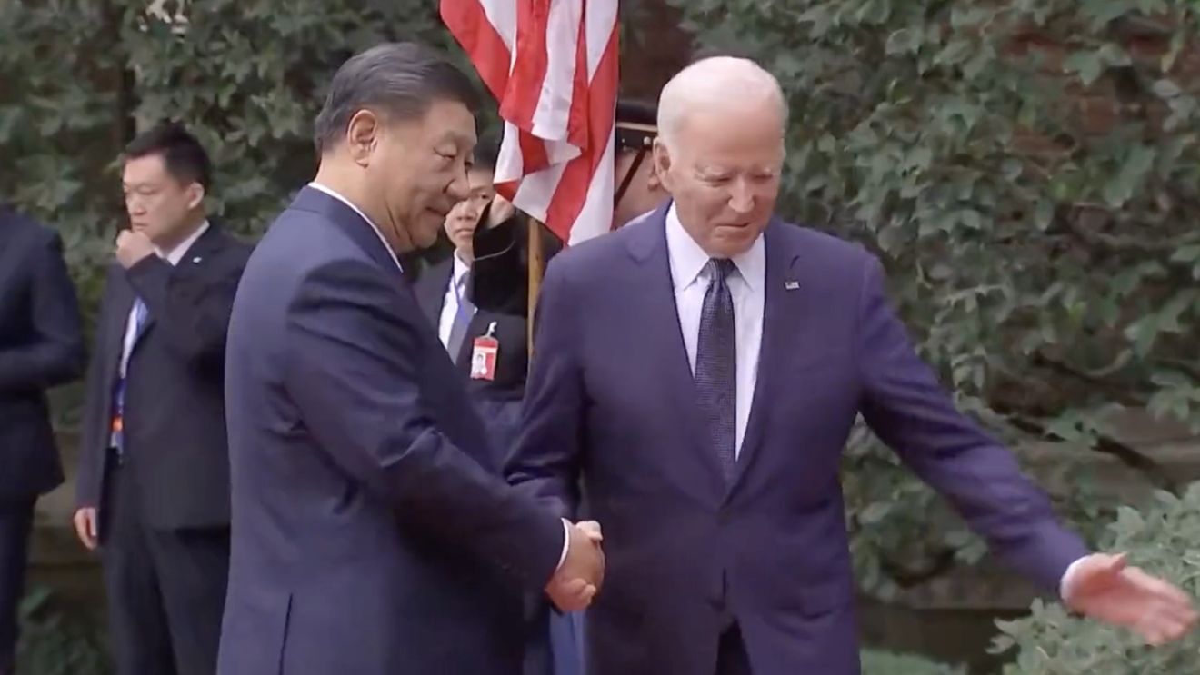 Biden și Xi își strâng mâinile, la prima întâlnire din ultimul an, în cadrul summitului din California