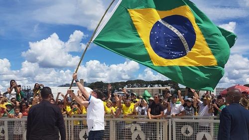 Manifestaţie masivă de susţinere a fostului președinte brazilian Bolsonaro, care se consideră "persecutat"