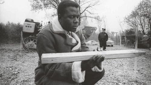 Sidney Poitier a fost primul actor de culoare care a câștigat Oscarul, pentru rolul său principal celebru din „Crinii câmpului” / A fost unul dintre cei mai cunoscuți activiști pentru drepturile omului