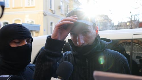 MOTIVARE De ce a fost arestat preventiv Bogdan Peșchir: Inculpatul nu era un simplu susținător al lui Călin Georgescu. Strategia pentru coruperea alegătorilor a fost concepută cu mult timp înainte, a fost minuțios dezvoltată și pusă în practică / Doar în timpul campaniei a plătit circa un milion de euro
