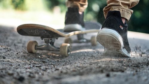 Noi sporturi recunoscute oficial în România: skateboard, arc istoric și roundnet / Practicanţii acestor sporturi se pot constitui acum în asociaţii cluburi sportive, iar apoi pot forma o federaţie sportivă naţională