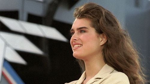 Actrița Brooke Shields dezvăluie că a fost violată