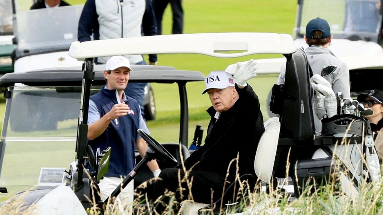 Donald Trump se întâlnește luni cu premierul britanic Keir Starmer, la resortul său de golf din Scoția / Discuții despre comerț și Gaza pe agendă