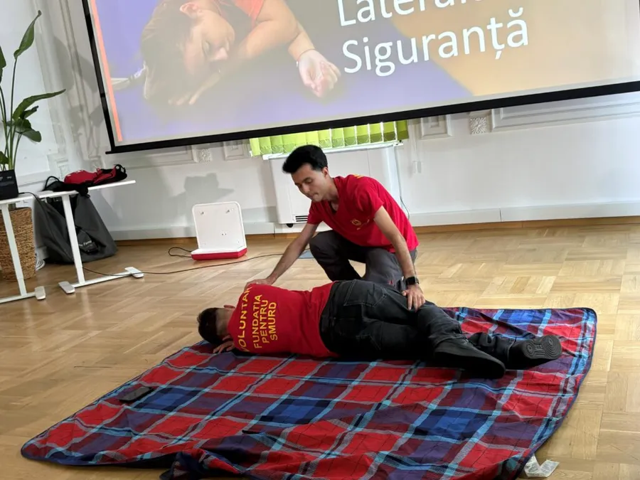 Curs de prim ajutor realizat de Groupama alături de Fundația pentru SMURD