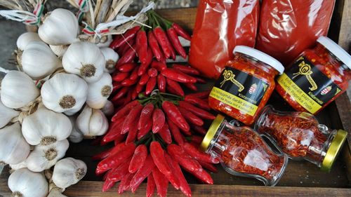 Băcănie cu produse specifice, cafenea și librărie, la Casa Maghiară din Timișoara: Foarte mulți timișoreni care trec în Ungaria se bucură că le pot găsi aici