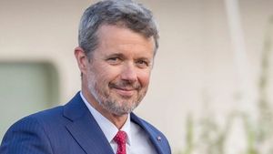Regele danez își schimbă stema pe fondul disputei cu Trump pe tema Groenlandei / Desenul arată intenția de a păstra controlul asupra Insulelor Feroe și Groenlandei, pe care Trump spune că ar dori ca SUA să le cumpere