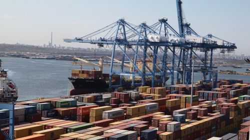 Zelenski: Ucraina a stabilit mai multe rute pentru exporturile sale agricole, inclusiv prin România şi Republica Moldova / Sunt utilizate puternic căile maritime, Dunărea