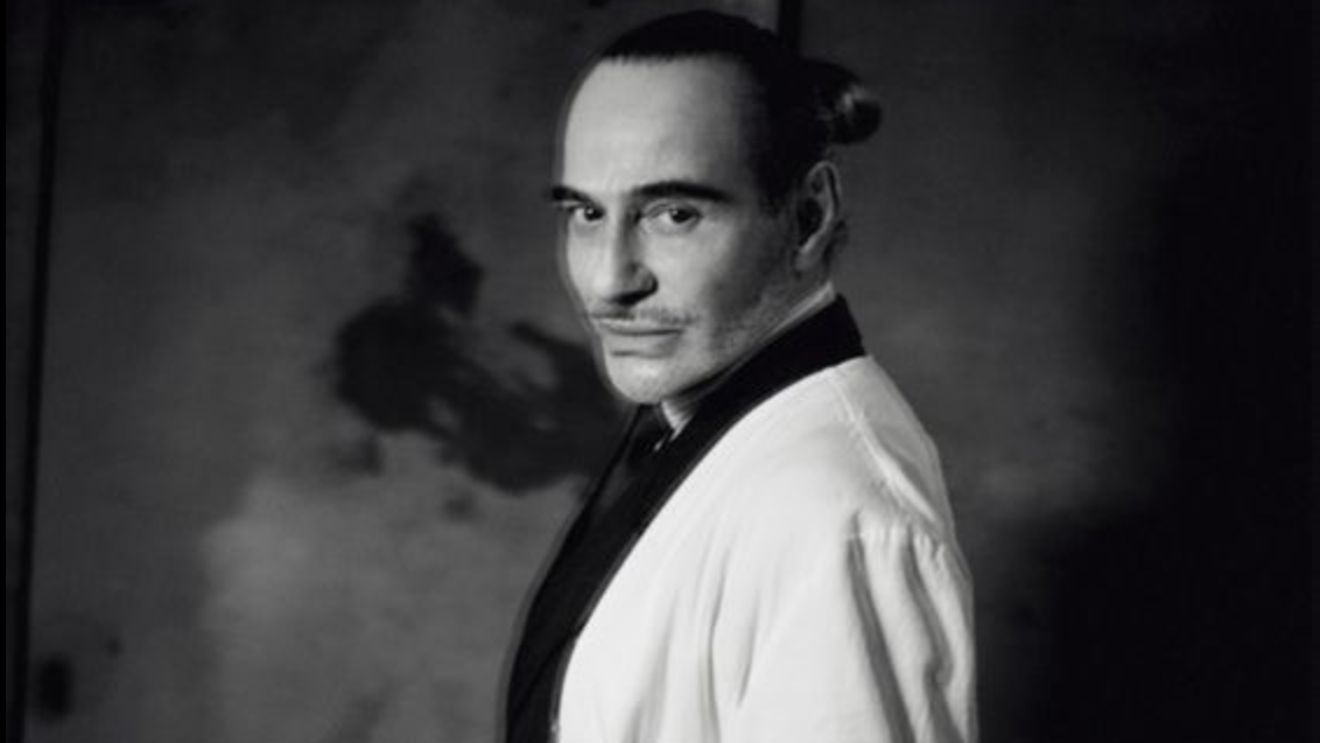 Creatorul de modă John Galliano îşi anunţă plecarea de la Maison Margiela