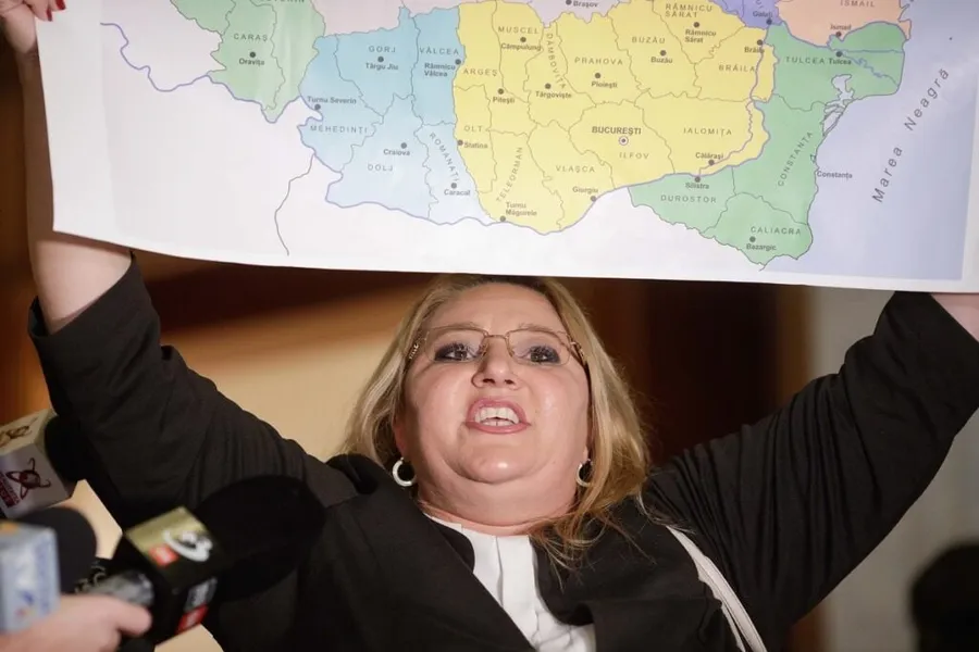 Diana Șoșoacă, harta României mari