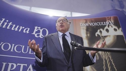 Cristoiu, întrebarea anului pentru Dan Voiculescu: Vă vreți un gânditor al întregii omeniri? Un fel de Marx al noii societăți?