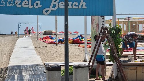 Ministrul turismului spune că este convins că va creşte numărul de turişti qatarezi în România: "Avem nevoie de hoteluri de 7 stele"