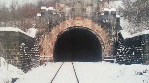 Cel mai lung tunel din România va fi transformat în destinație turistică / Autoritățile vor să se folosească de povestea inginerului care a proiectat tunelul, decedat la inaugurare