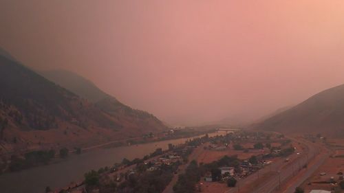 Canada: Incendiile de vegetaţie s-au răspândit în vestul țării, în British Columbia, în timp ce sute de focare continuă să ardă în partea opusă a ţării