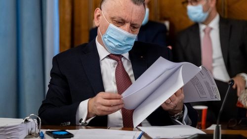 Sorin Cîmpeanu: Profesorii nevaccinaţi ar putea fi testaţi periodic, înainte să intre la ore/ Discuţii se poartă împreună cu Ministerul Sănătăţii
