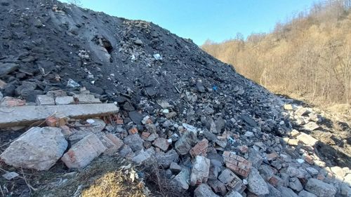 Camere de supraveghere pe drumurile naţionale din Arad pentru prinderea celor care descarcă ilegal deşeuri