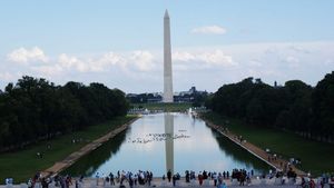 Jefferson Memorial și statuia lui Cristofor Columb, printre monumentele pe care oficialii democrați din Washington DC vor să le redenumească sau să le relocheze din cauza legăturilor cu sclavia / Casa Albă: Nu atât timp cât Trump e președinte