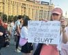 Premierul Bolojan cere instituțiilor statului „să-și schimbe urgent abordarea” în privința violenței împotriva fetelor și femeilor / „Fiecare caz de femicid este o dramă socială și un semnal că statul român trebuie să facă mai mult”