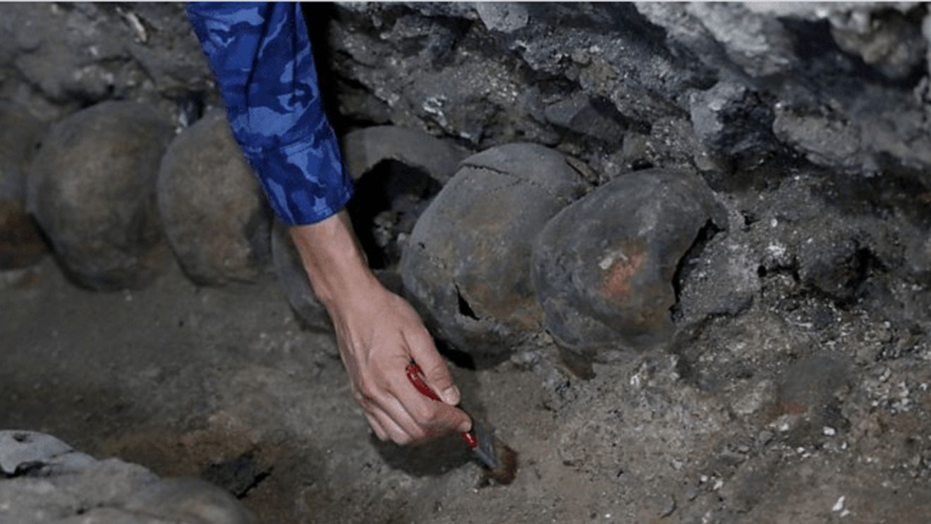 Arheologii au descoperit noi cranii dintr-un turn construit de azteci în secolul al XV-lea