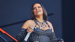 Cântăreaţa Nelly Furtado a anunţat că îşi va întrerupe activitatea artistică „pe o perioadă nedeterminată”